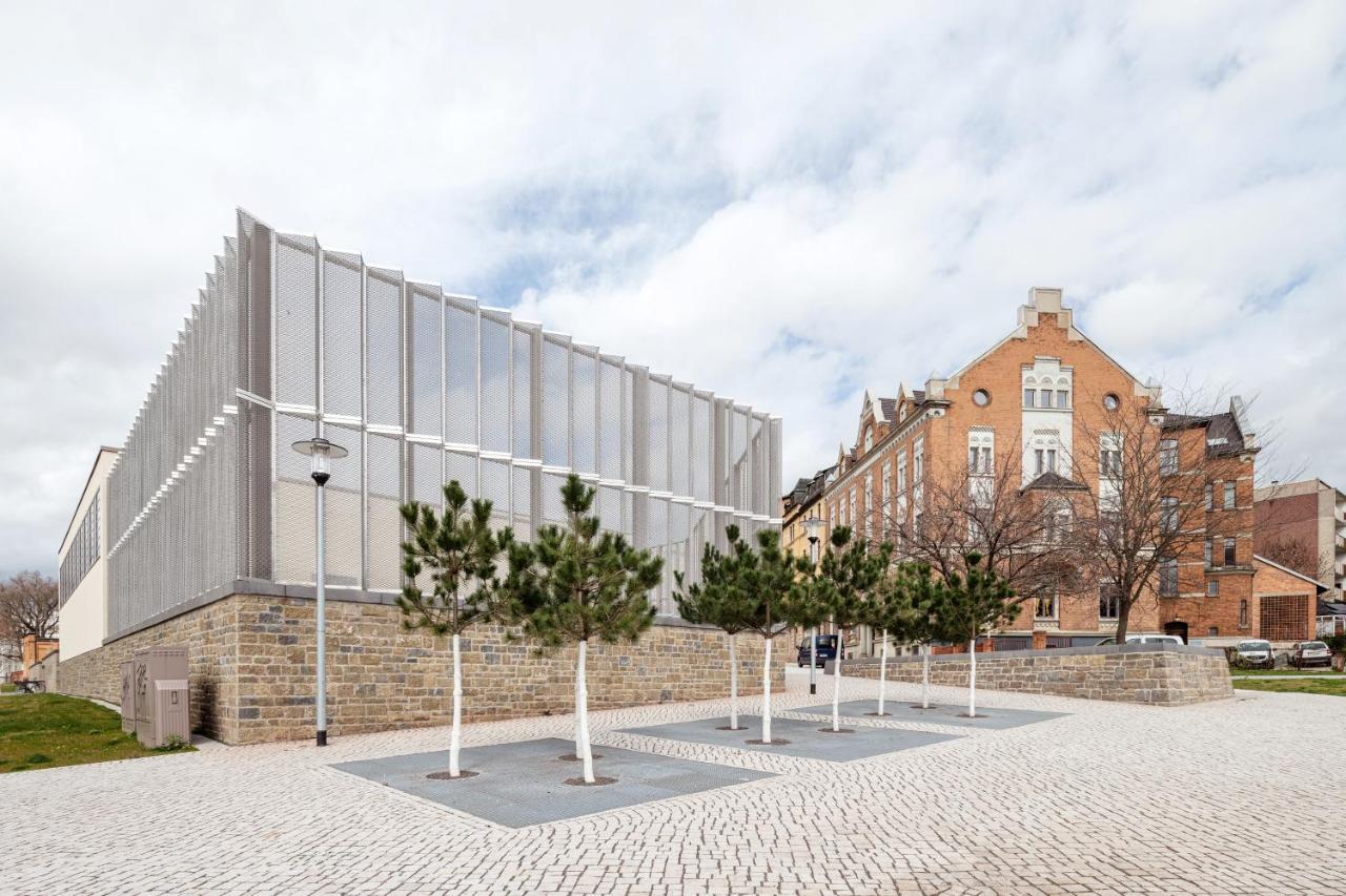 Kuenstlerzimmer Im Kulturhaus Haeselburg Gera Dış mekan fotoğraf