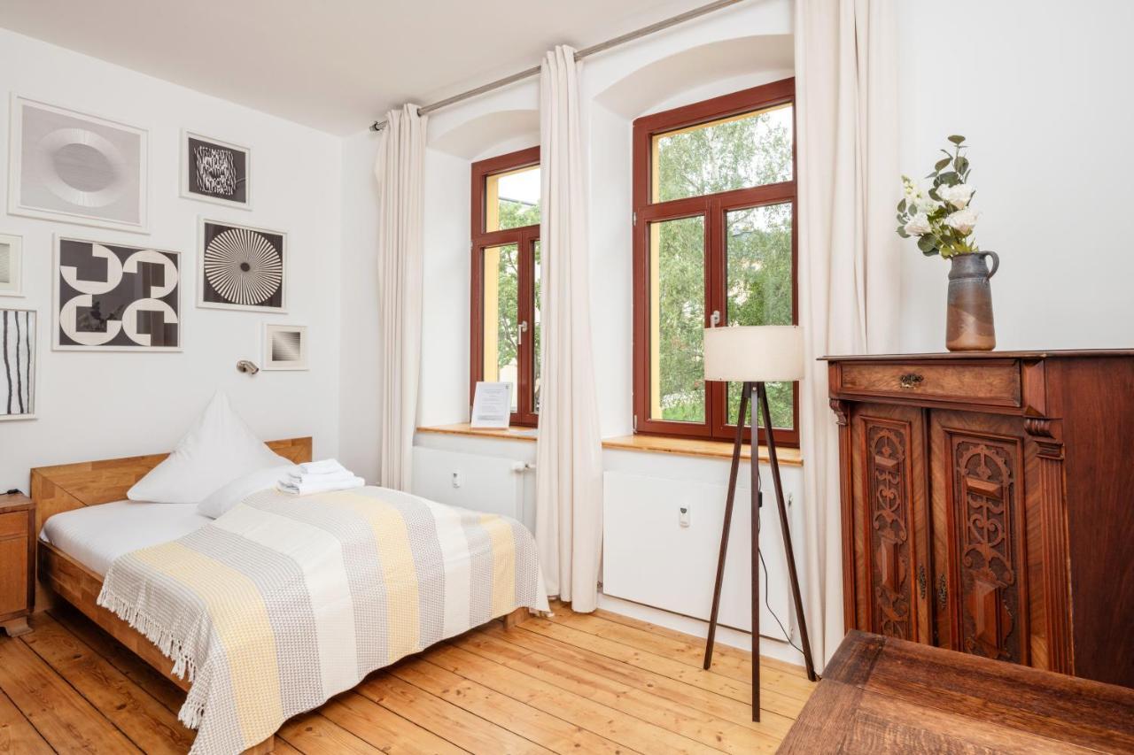 Kuenstlerzimmer Im Kulturhaus Haeselburg Gera Dış mekan fotoğraf