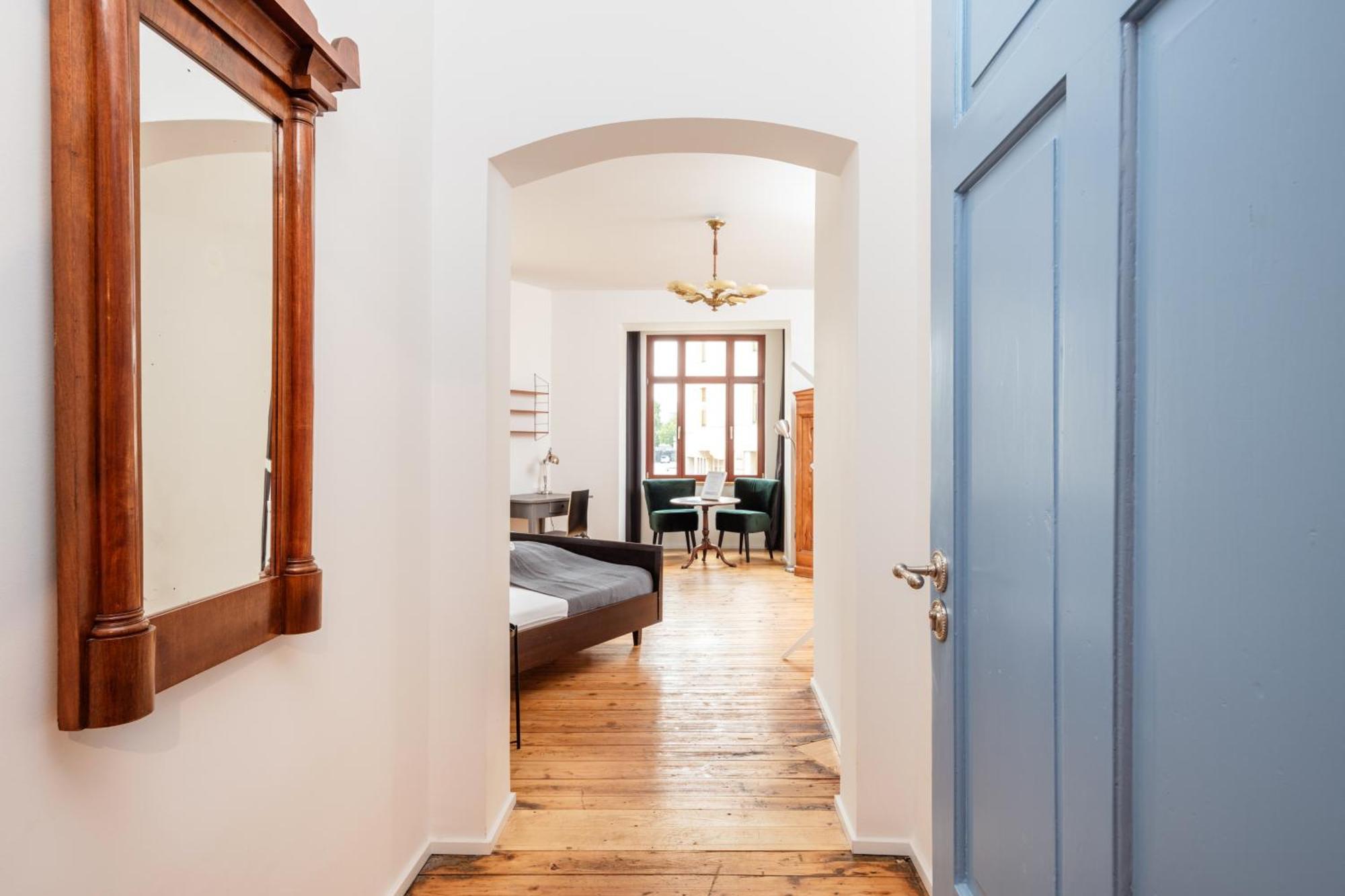 Kuenstlerzimmer Im Kulturhaus Haeselburg Gera Dış mekan fotoğraf