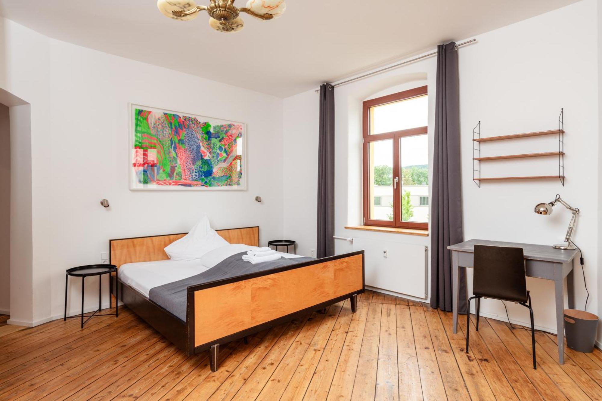 Kuenstlerzimmer Im Kulturhaus Haeselburg Gera Dış mekan fotoğraf