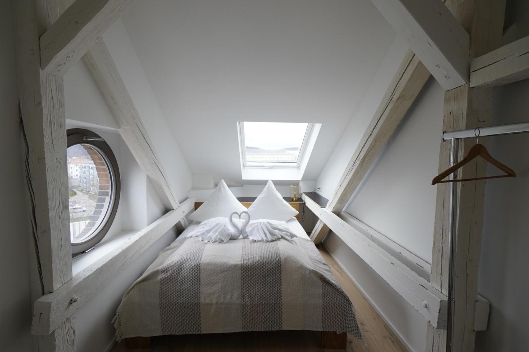 Kuenstlerzimmer Im Kulturhaus Haeselburg Gera Dış mekan fotoğraf