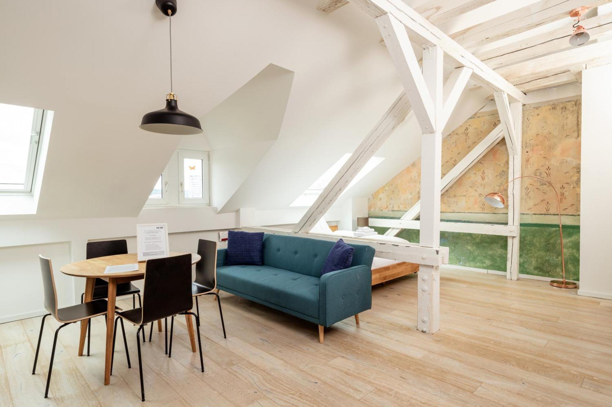 Kuenstlerzimmer Im Kulturhaus Haeselburg Gera Dış mekan fotoğraf