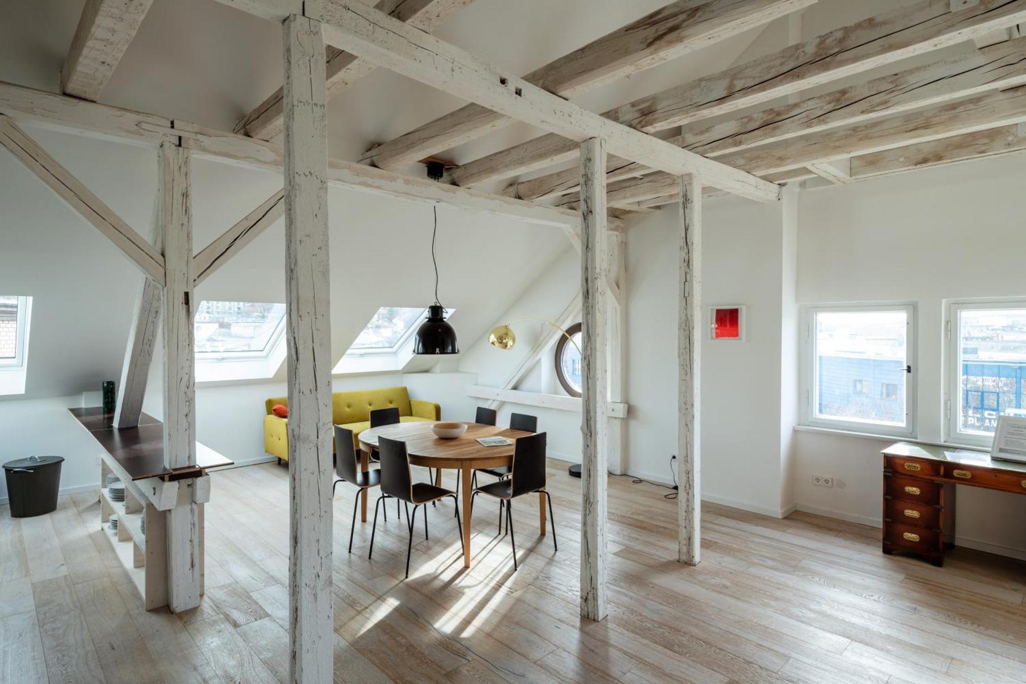 Kuenstlerzimmer Im Kulturhaus Haeselburg Gera Dış mekan fotoğraf